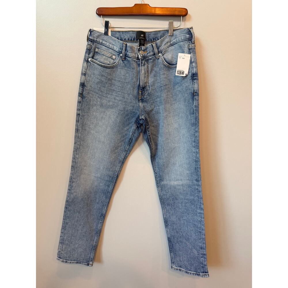 NWT H&M High Waisted Slim Straight Light Wash Denim Jeans Size US 31/30